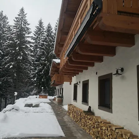 Chatále - Chalúpky Tale