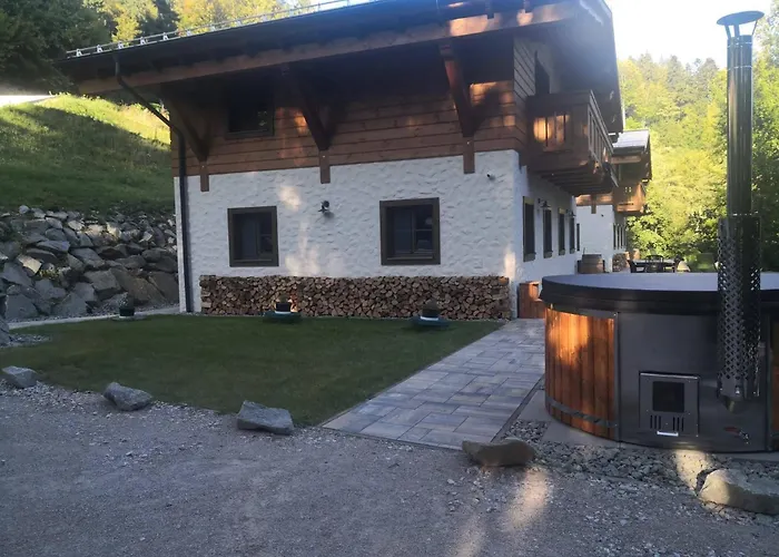 Chatale - Chalupky * Tale